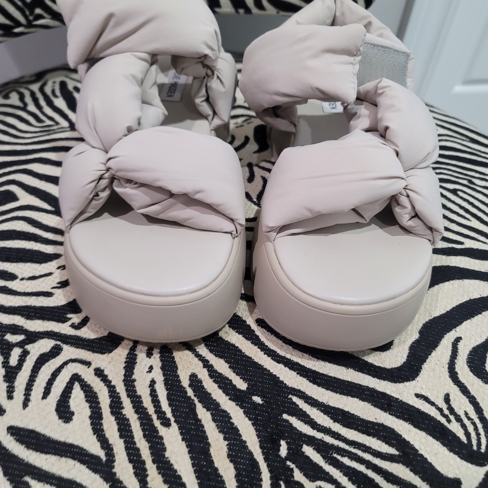 Steve Madden Cream Puffy Platform Sandals